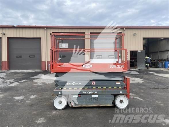 SkyJack SJ3226 Piattaforme a pantografo