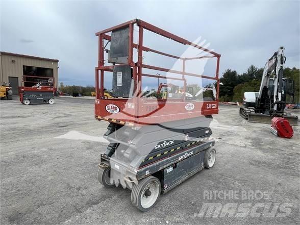 SkyJack SJ3226 Piattaforme a pantografo