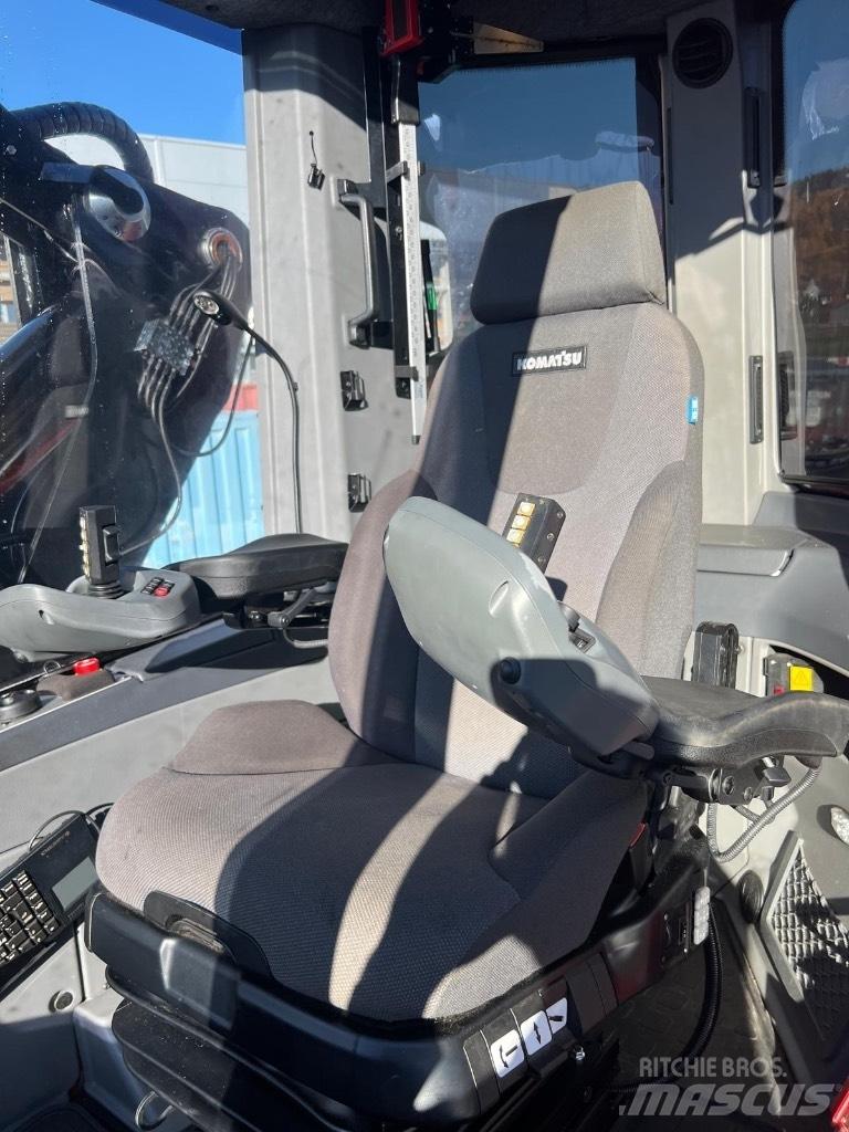 Komatsu 901XC Abbattitrici, Disboscatrici
