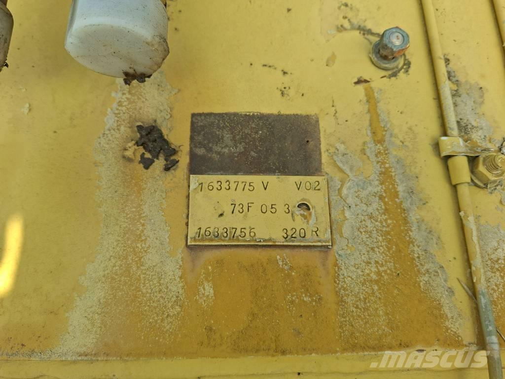 CAT 320 C L Escavatori cingolati