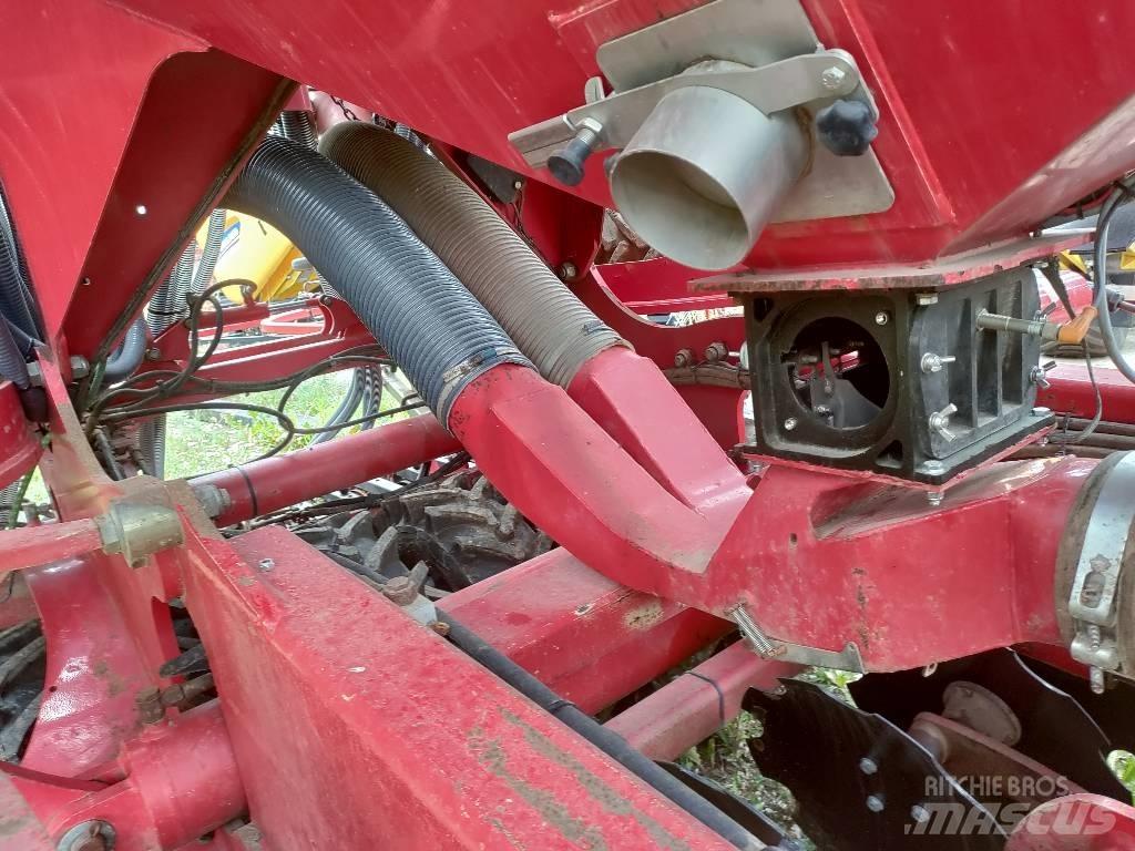 Horsch Pronto 8 DC Perforatrici