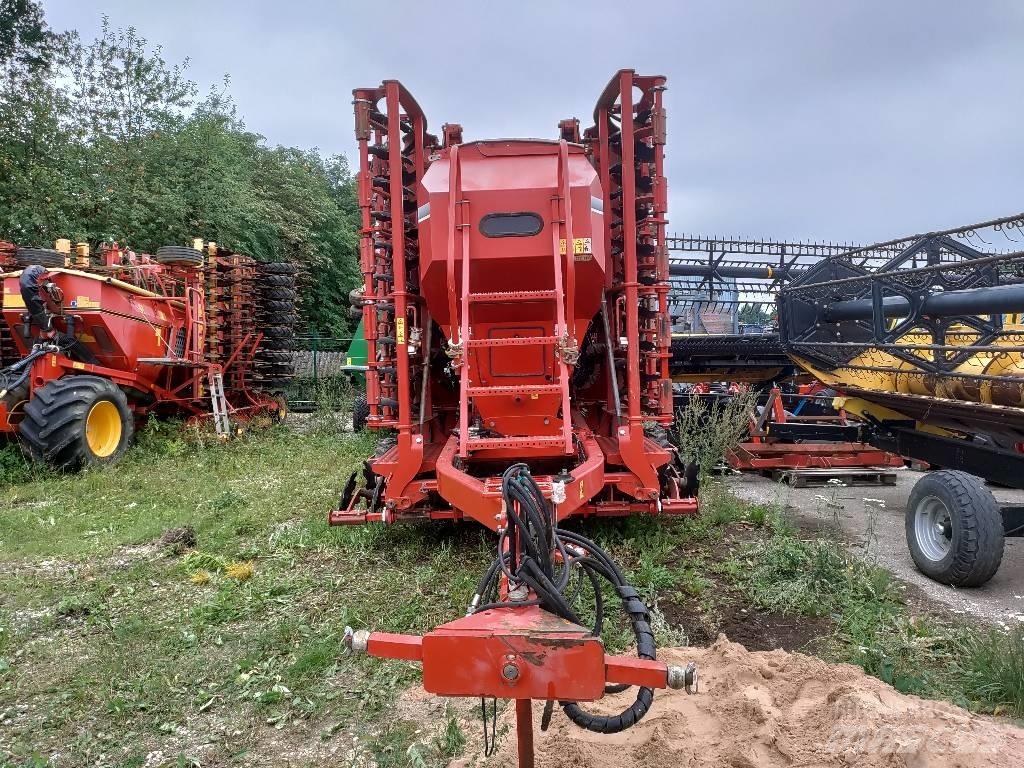 Horsch Pronto 8 DC Perforatrici