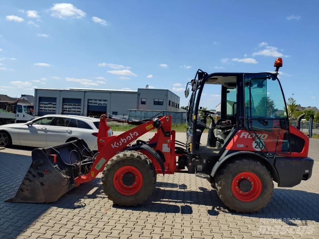 Kubota R 070 Pale gommate