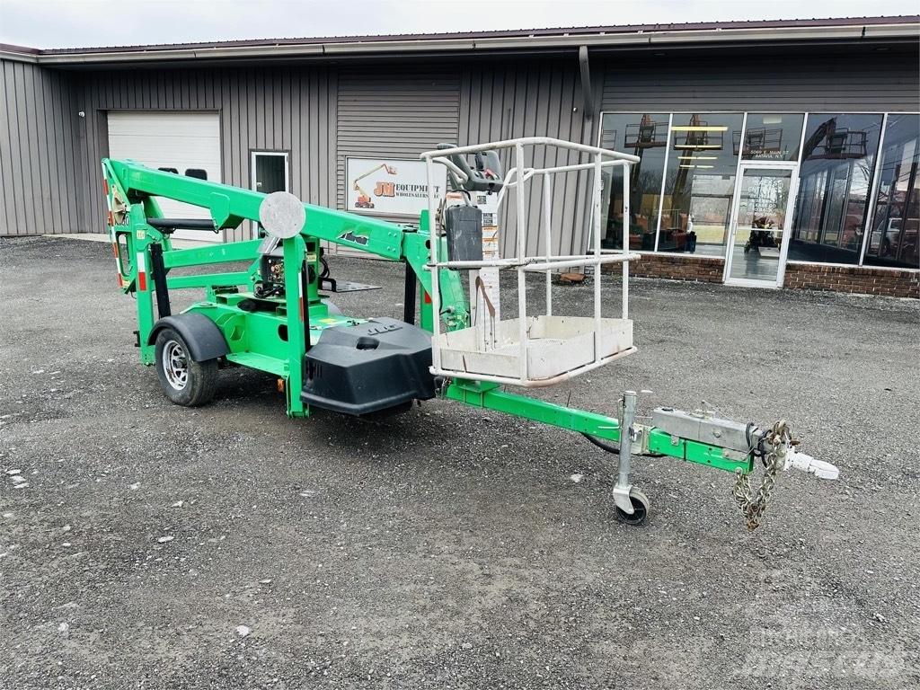 JLG T 350 Piattaforme aeree su rimorchio