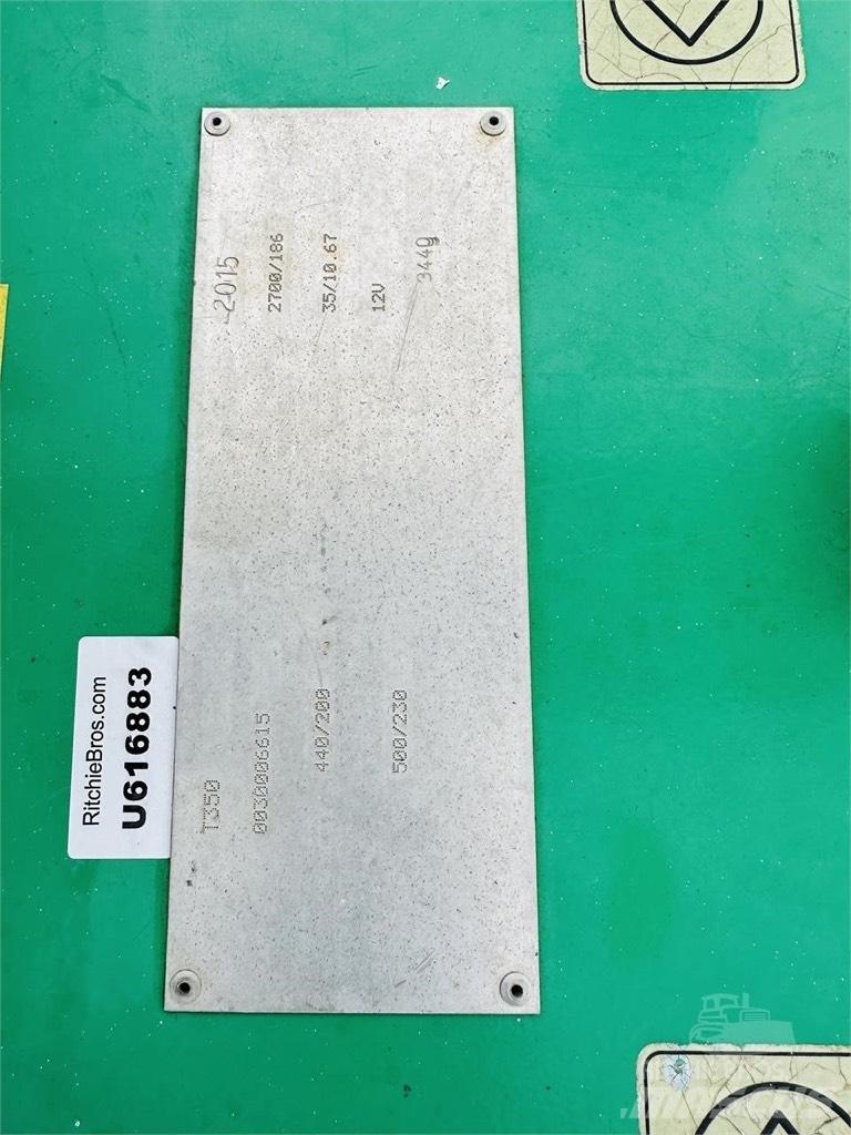 JLG T 350 Piattaforme aeree su rimorchio