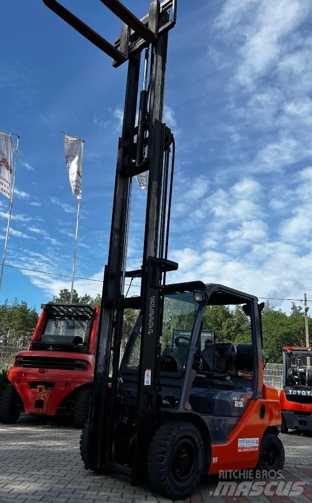 Toyota 02-8 FG F 25 Carrelli elevatori GPL