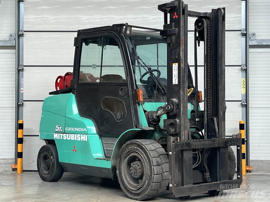 Mitsubishi FG 55 N Carrelli elevatori GPL