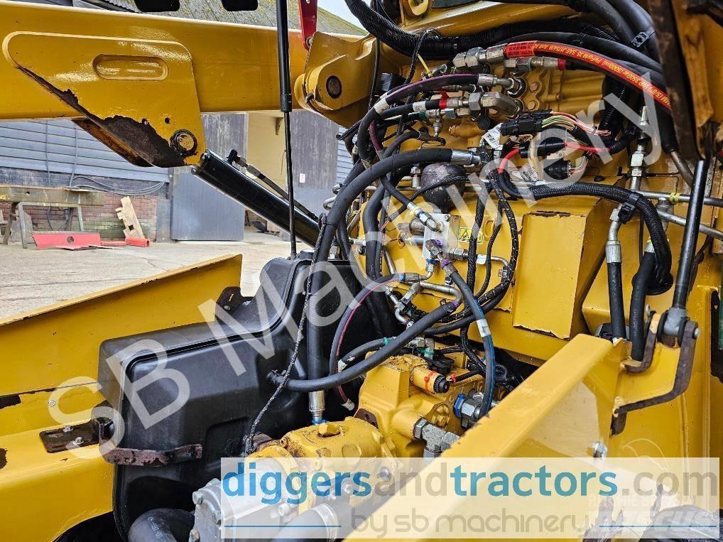 CAT 257 D Mini Pale Gommate