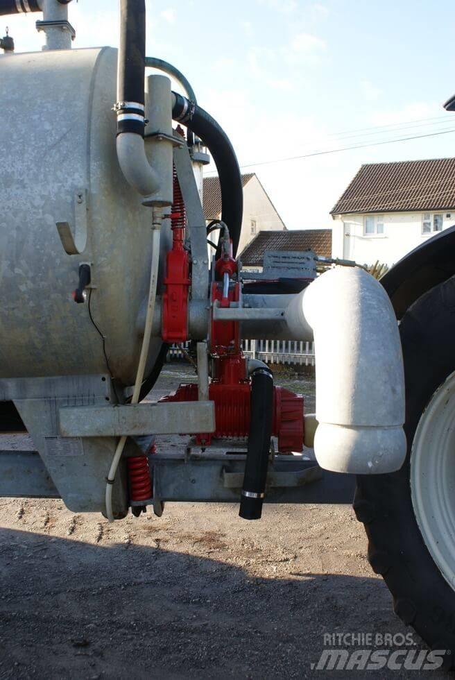 Redrock 4000 Tanker Spandiliquami