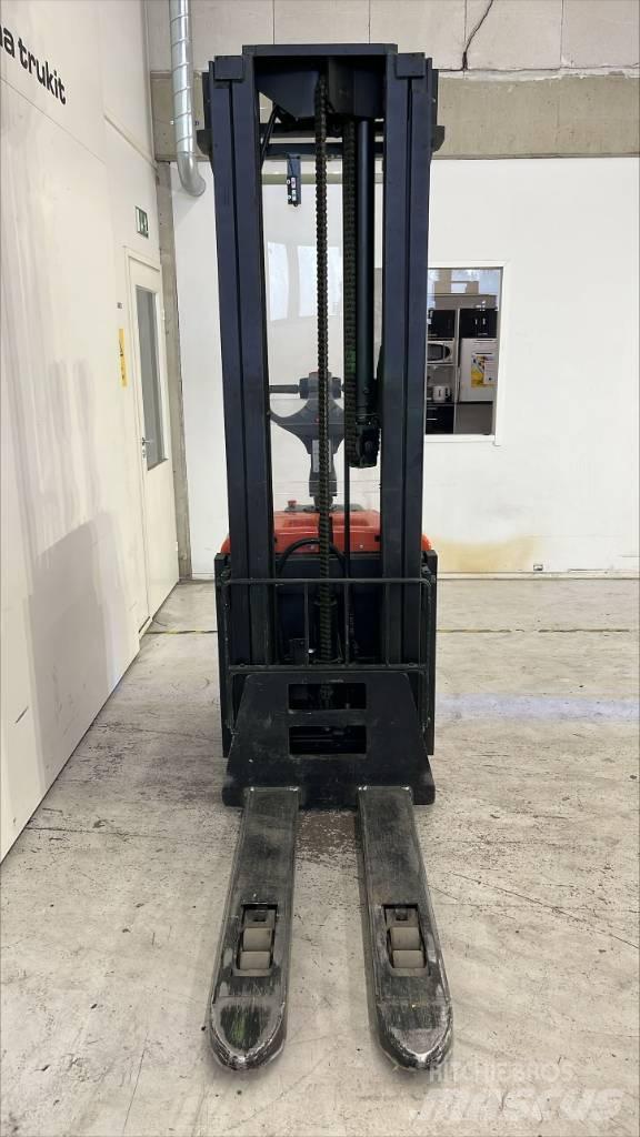 BT SPE 160 L Carelli stoccatori  automatici-usati