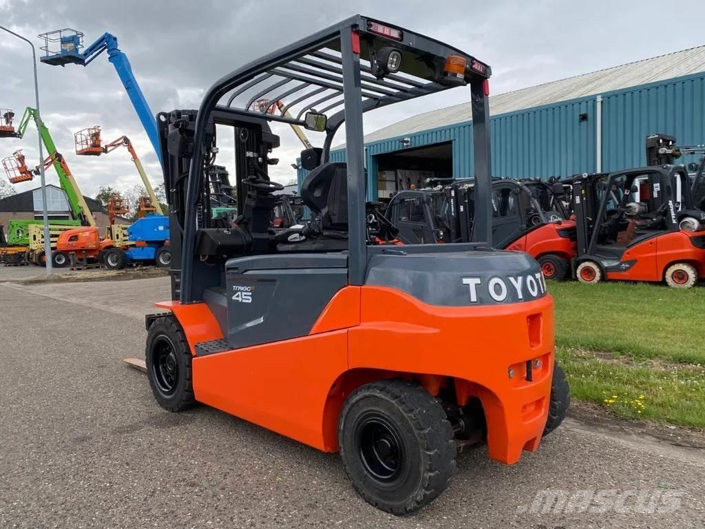Toyota 8FBMT45 Carrelli elevatori elettrici
