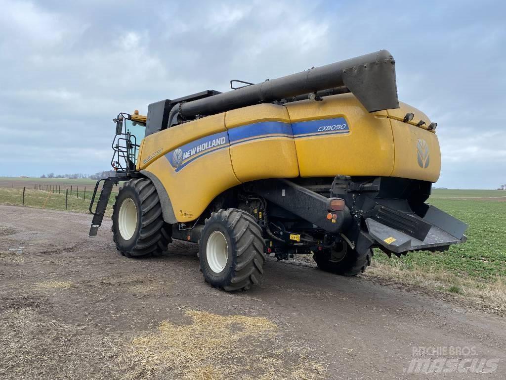 New Holland CX 8090 Mietitrebbiatrici