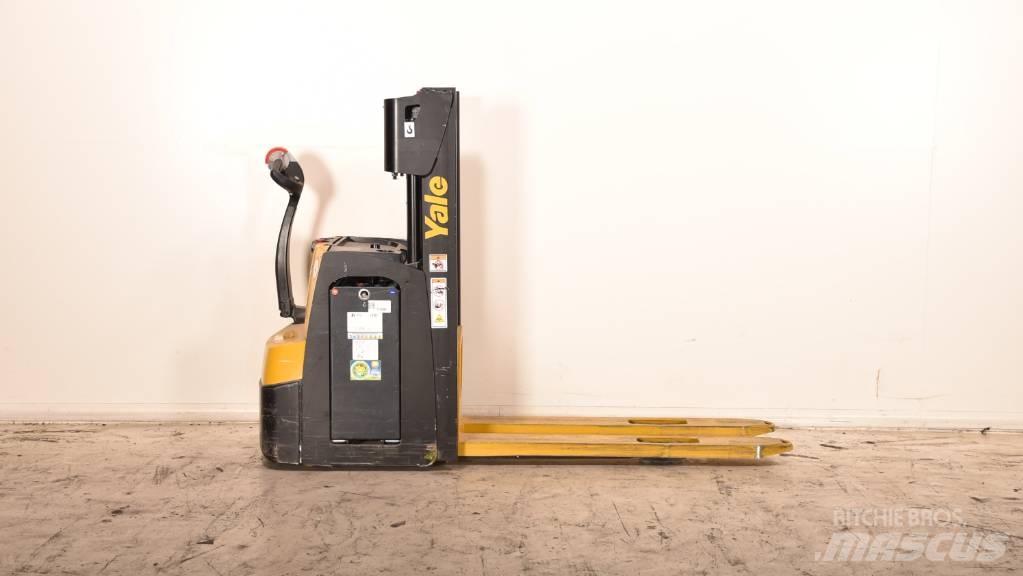 Yale MS 14 AC Transpallet uomo a terra