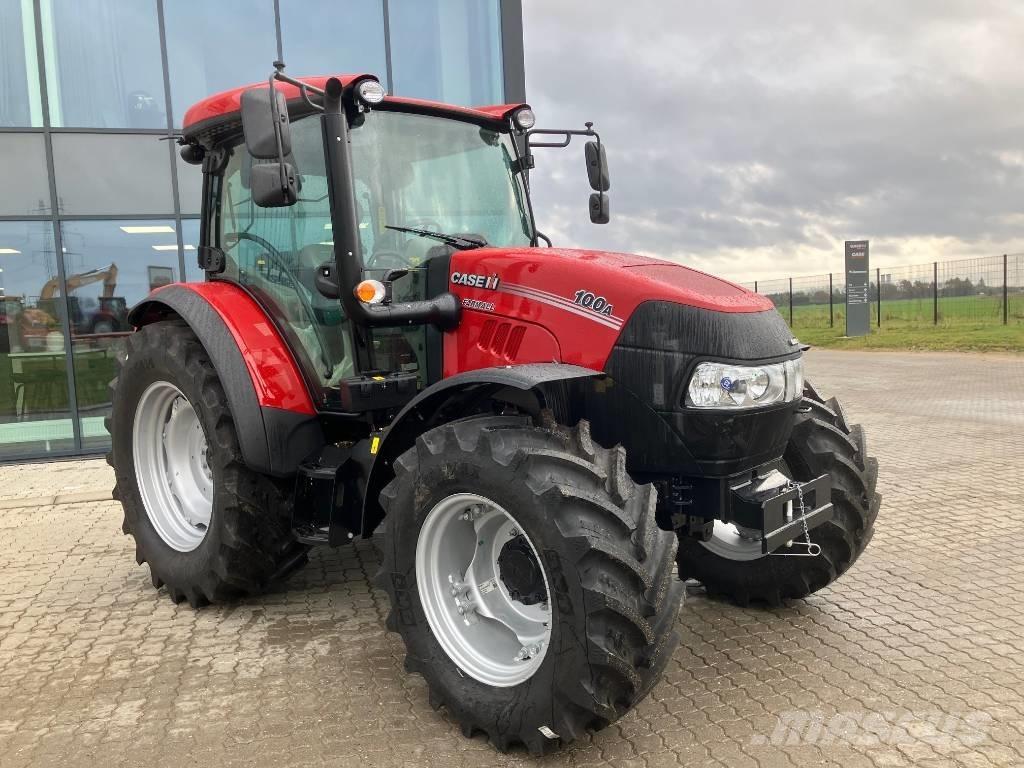 Case IH Farmall 100A Trattori