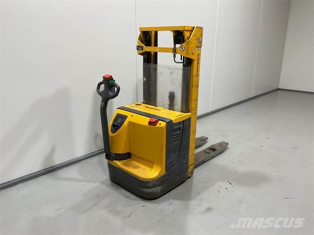 Jungheinrich EJC12 Carelli stoccatori  automatici-usati