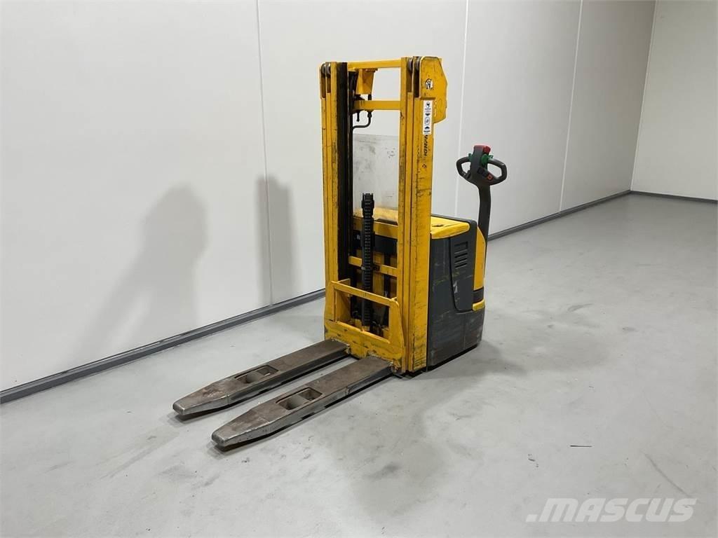 Jungheinrich EJC12 Carelli stoccatori  automatici-usati