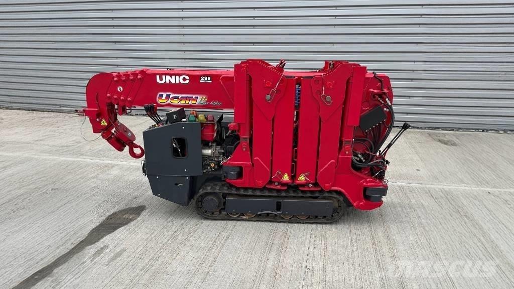 Unic URW 295 Mini gru