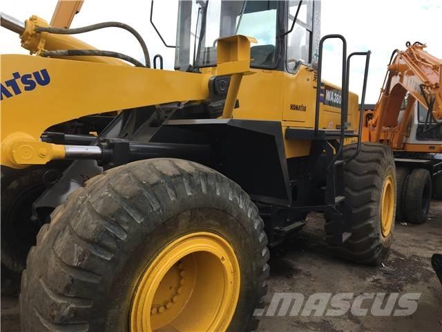 Komatsu WA 380 Pale gommate