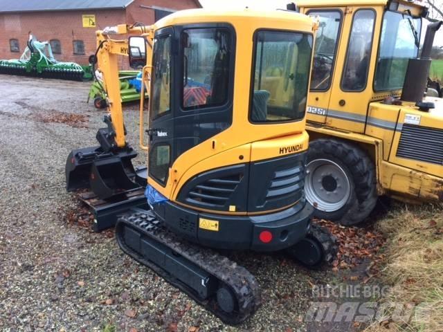Hyundai R25 AK Miniescavatori