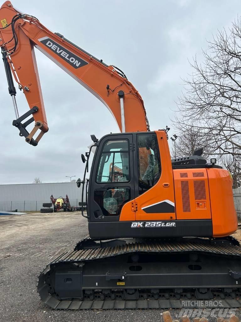 Develon DX 235 LCR-7 Escavatori cingolati