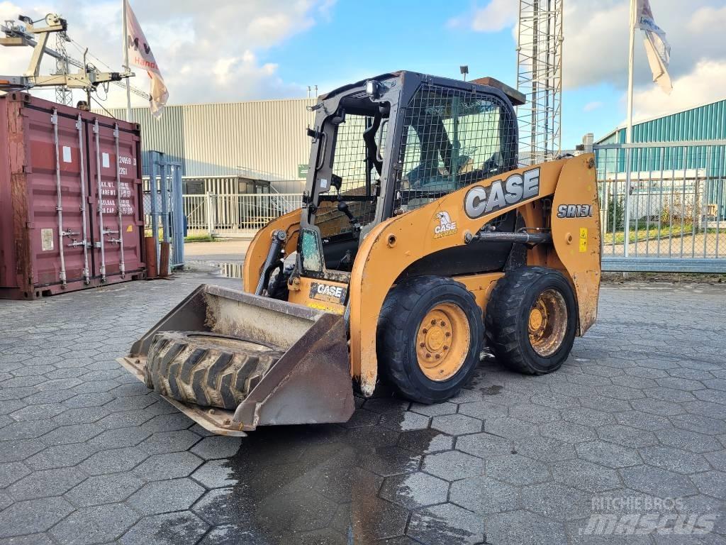 CASE SR 130 Mini Pale Gommate