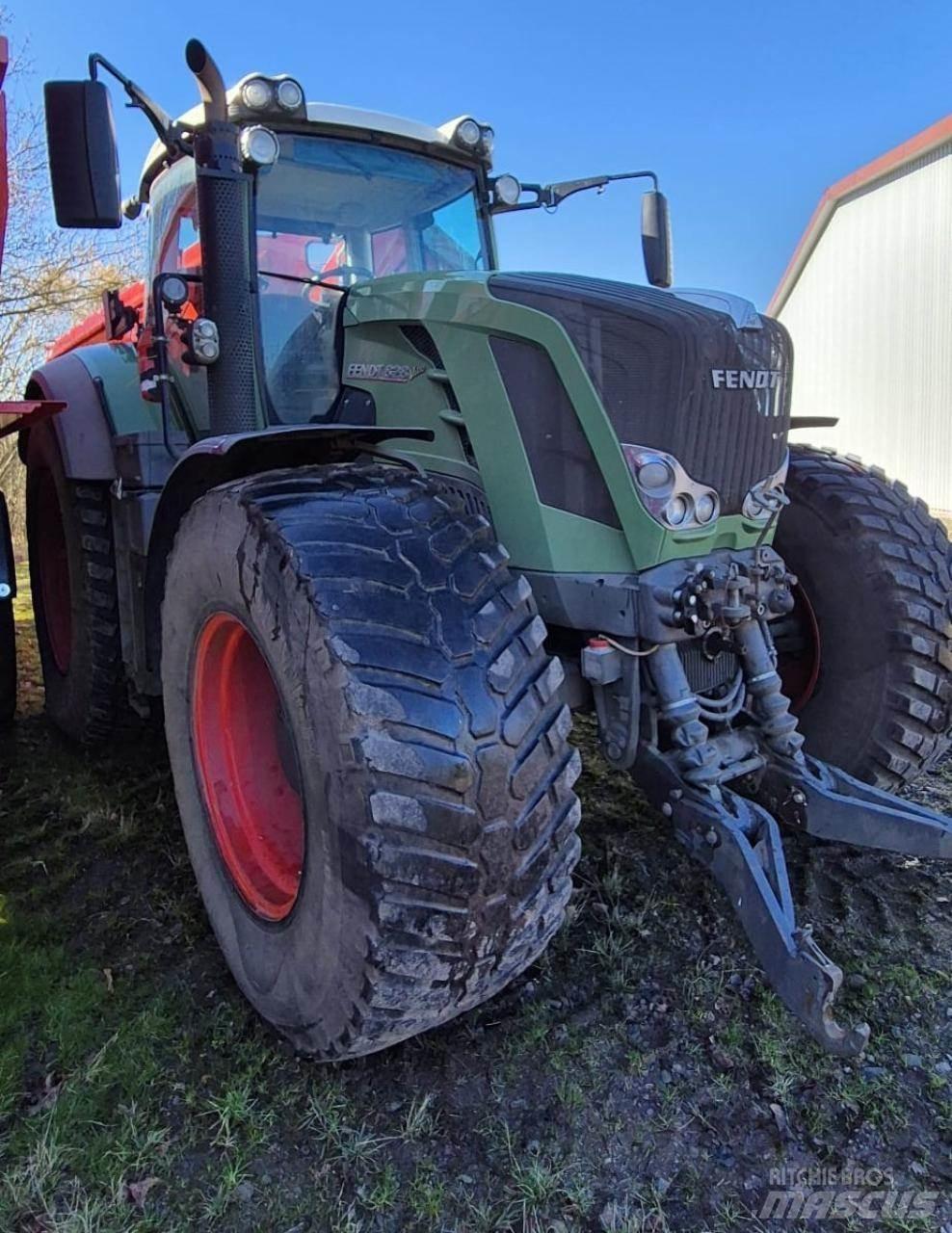 Fendt 828 Vario Trattori