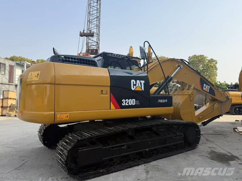 CAT 320d2 Escavatori medi 7t - 12t