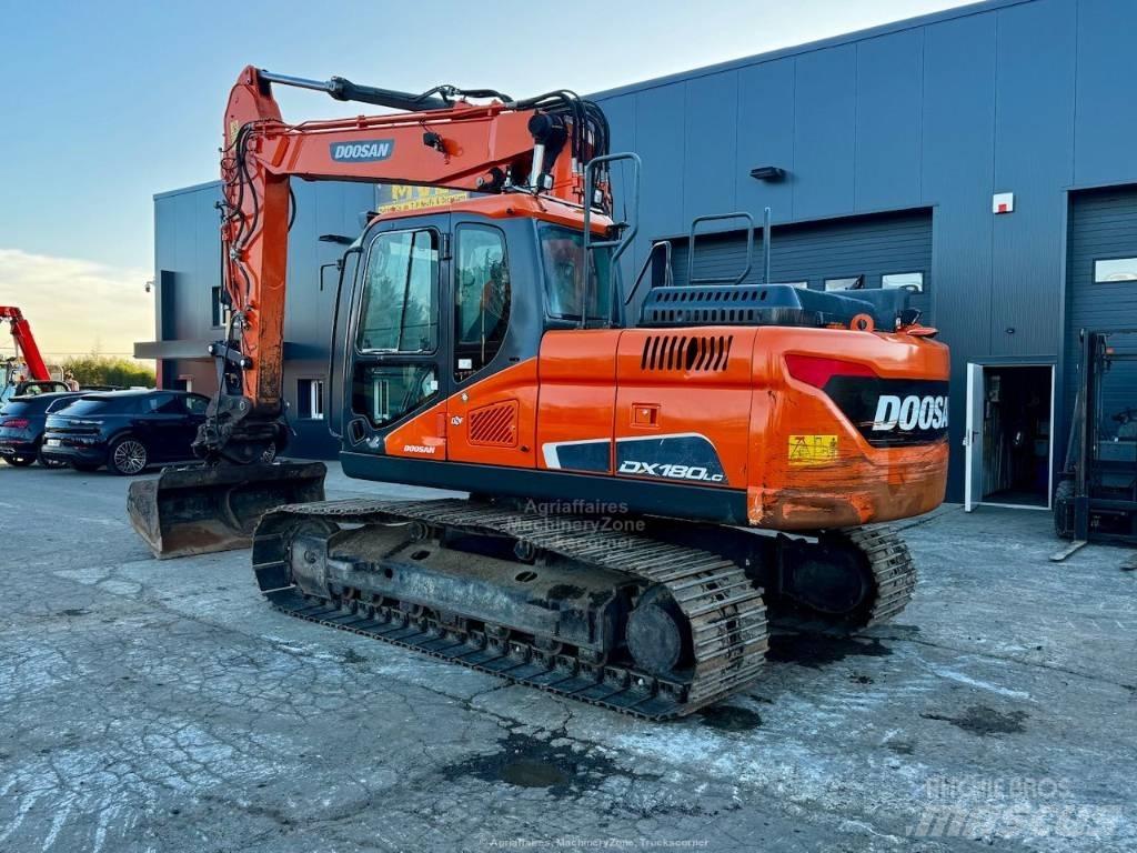 Doosan DX 180 LC Escavatori cingolati