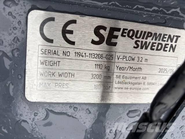 SE Equipment  Vikplog Aratri
