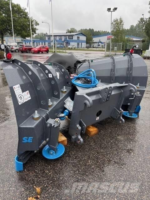 SE Equipment  Vikplog Aratri