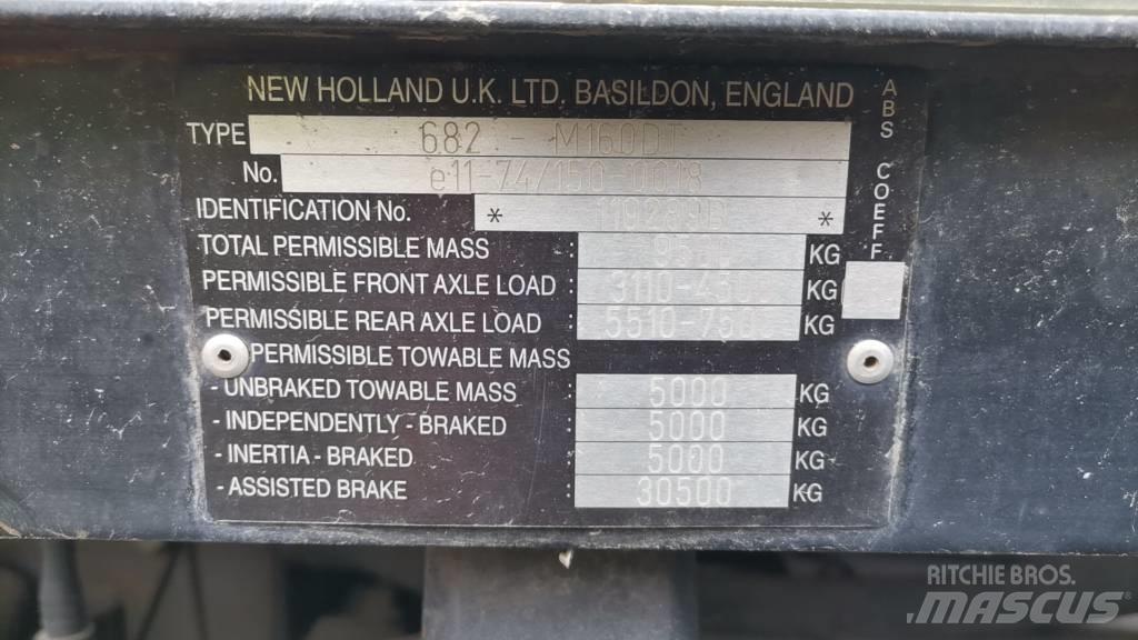 New Holland M160 Trattori