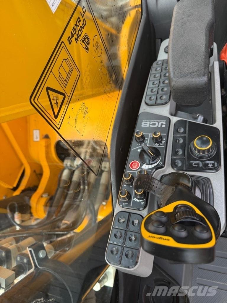 JCB 245 XR Escavatori cingolati
