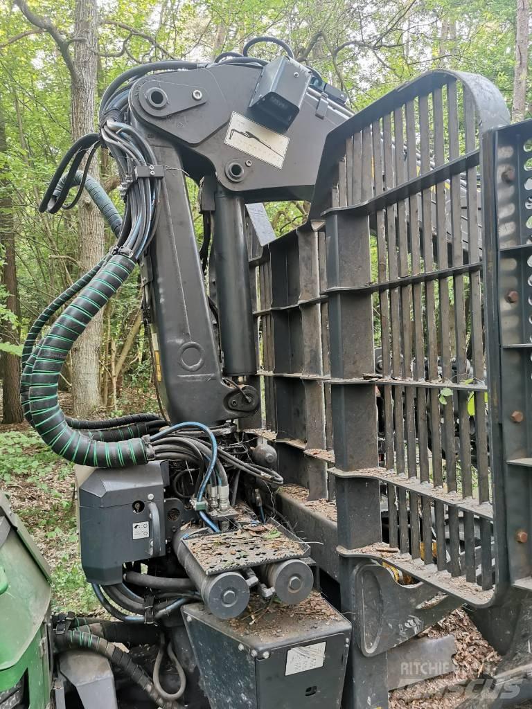 John Deere 1110G Forwarder