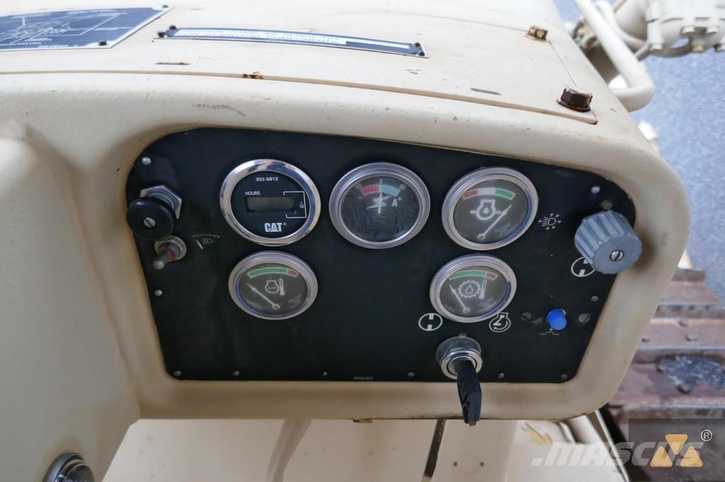 CAT D7G Ex-army Dozer cingolati