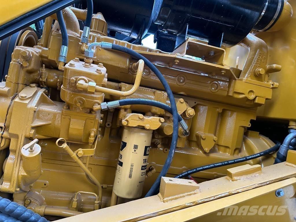 CAT 966H Pale gommate