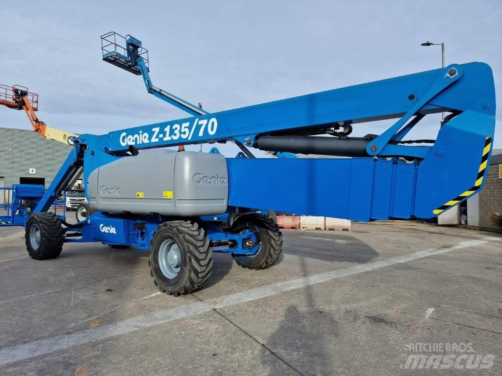 Genie Z 135/70 Piattaforme a braccio articolato