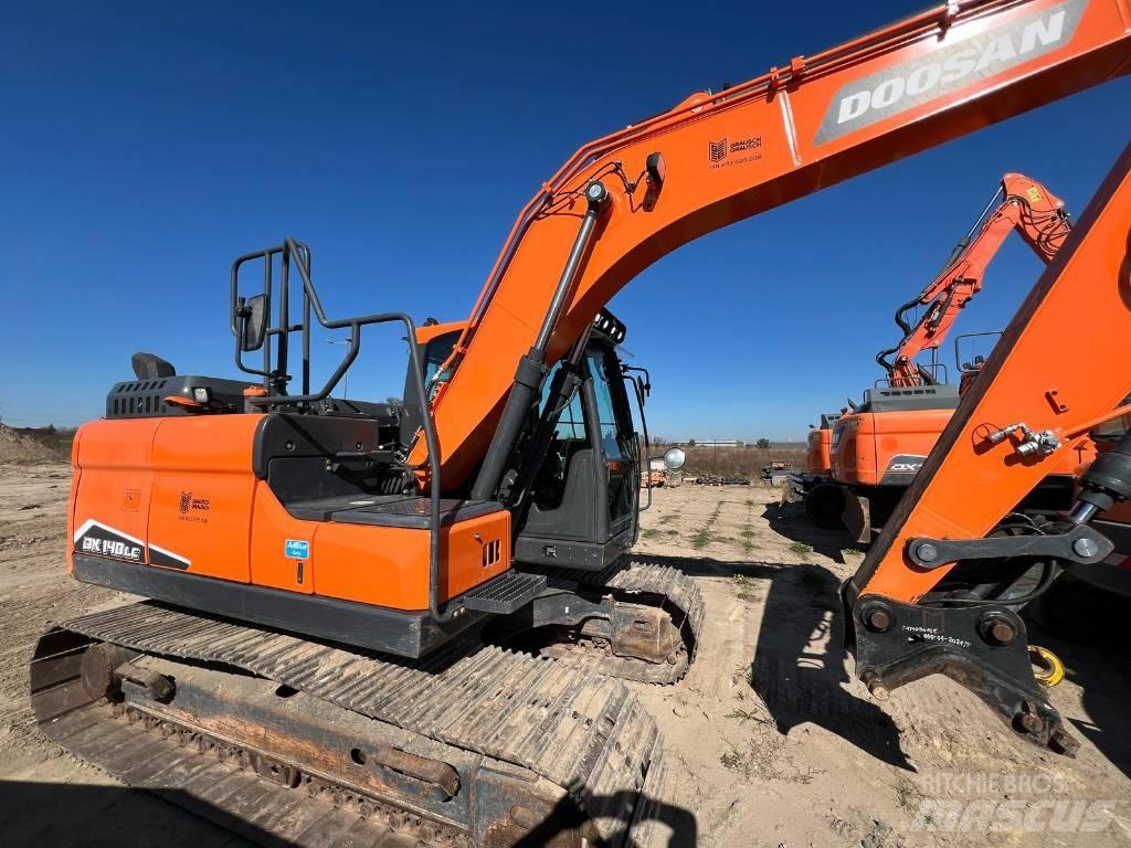 Doosan DX140LC-7 Escavatori cingolati