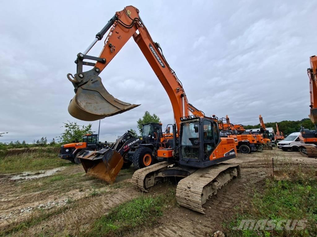 Doosan DX 225 LC-5 Escavatori cingolati