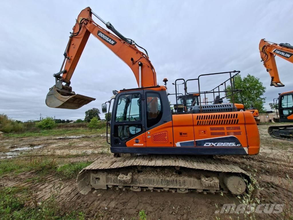 Doosan DX 225 LC-5 Escavatori cingolati