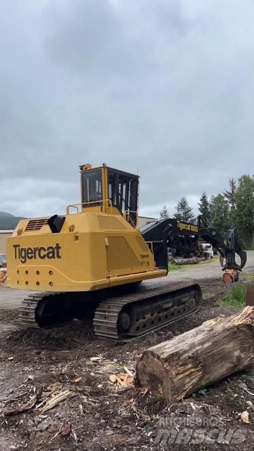 Tigercat 880D Caricatronchi con base su rimorchio