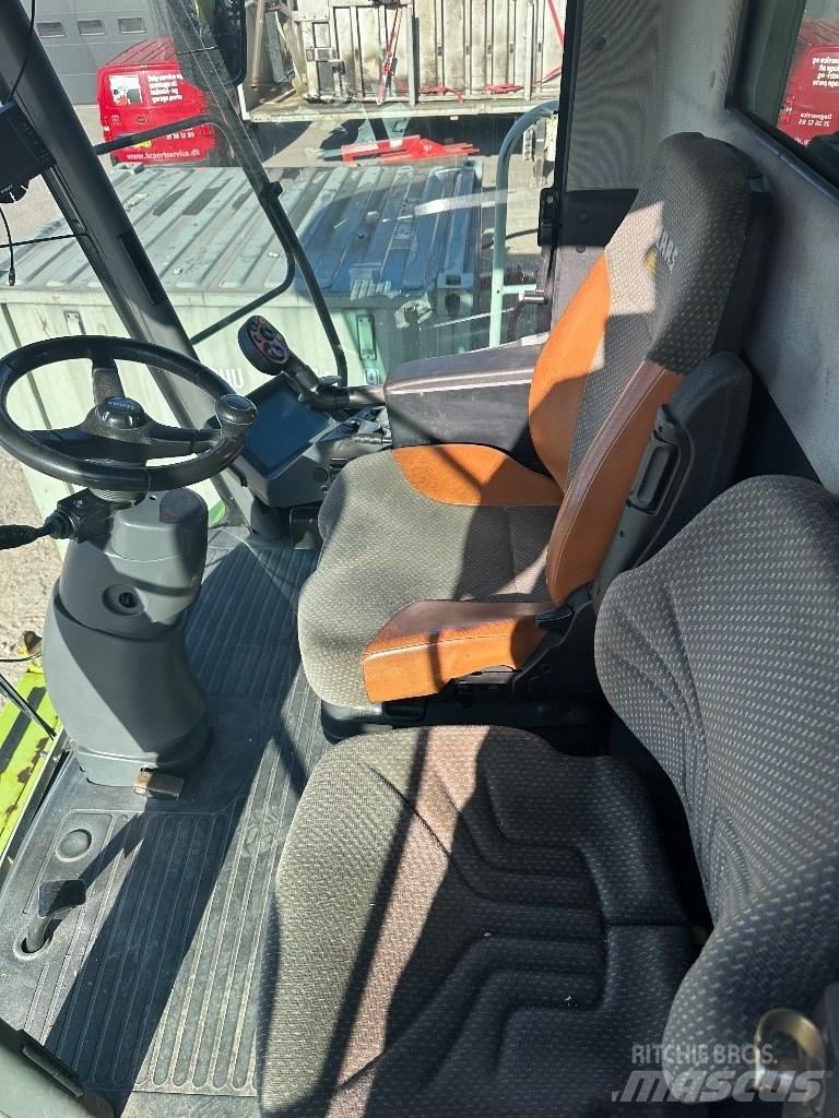 CLAAS Lexion 560 Mietitrebbiatrici