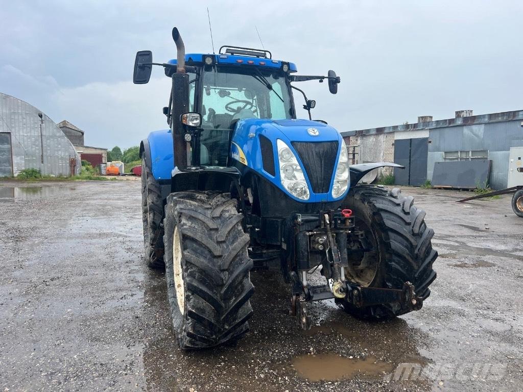 New Holland T 7070 Trattori