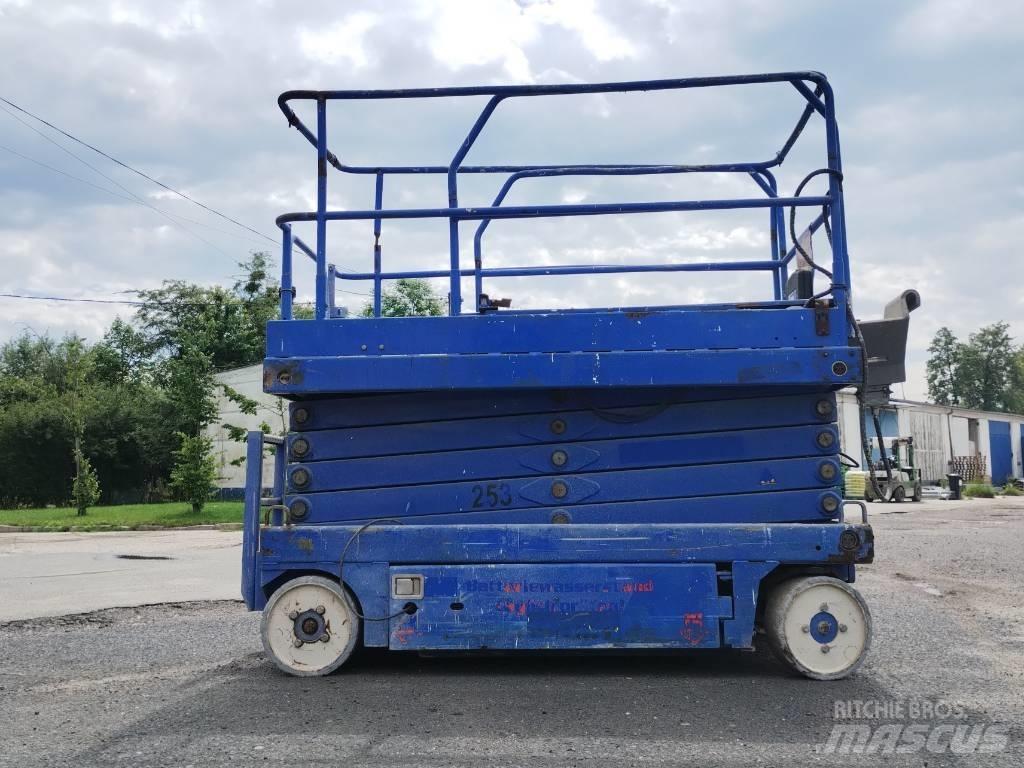 UpRight X32 Piattaforme a pantografo