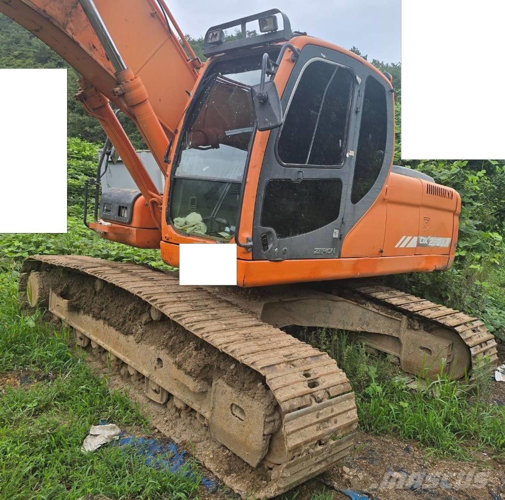Doosan DX 220 LC-9 Escavatori cingolati
