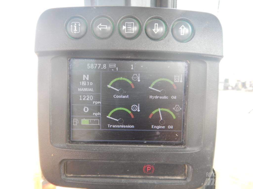 John Deere 524K Pale gommate