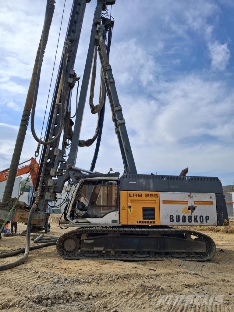 Liebherr LRB255 Trivelle per fondazioni