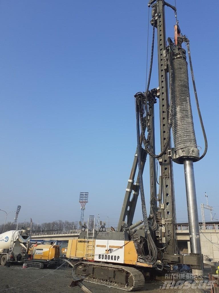 Liebherr LRB255 Trivelle per fondazioni