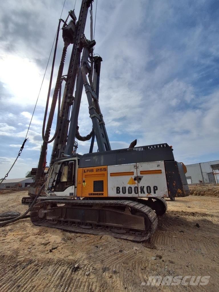 Liebherr LRB255 Trivelle per fondazioni