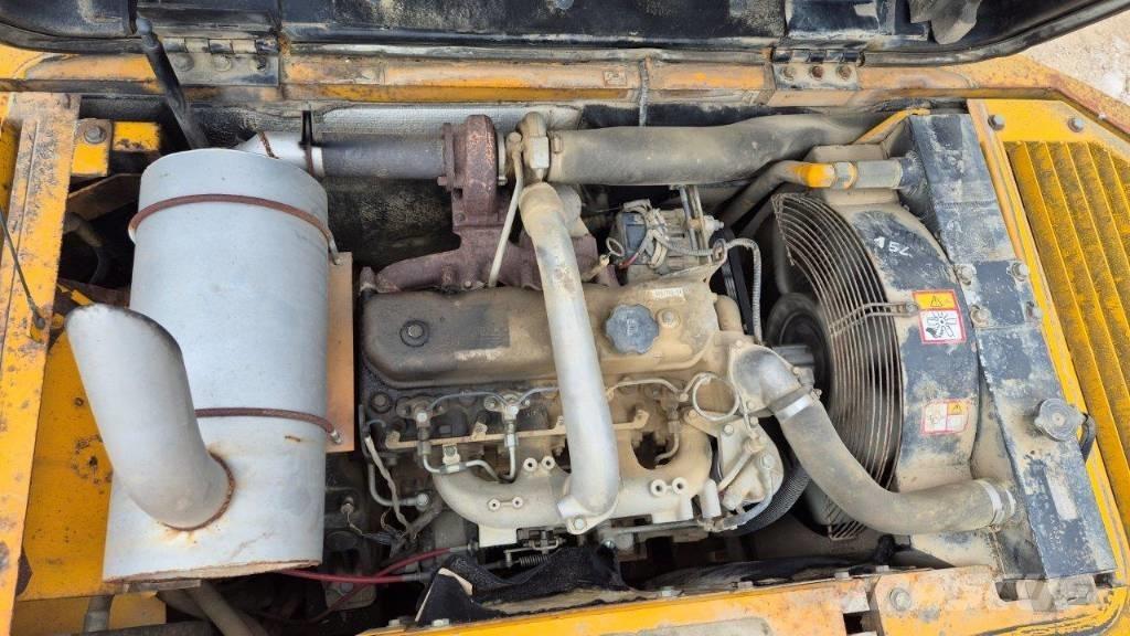 JCB JS 130 W Escavatori gommati
