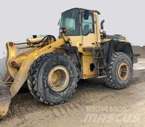 Komatsu WA 380-3 Pale gommate